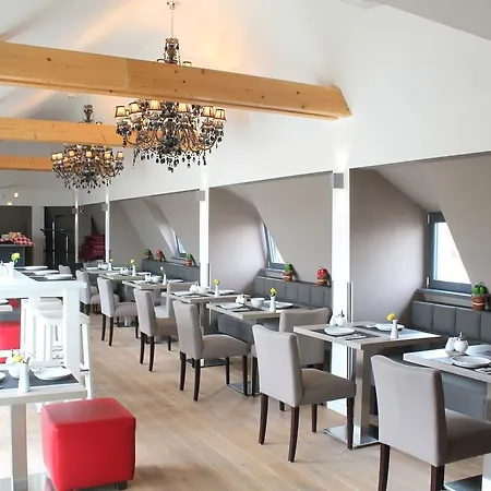 Gideon Hotel 3*