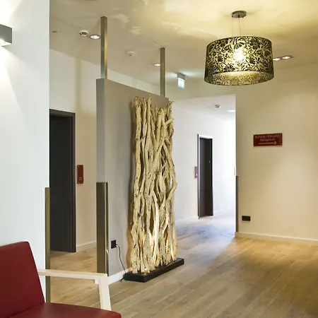 Gideon Hotell 3*